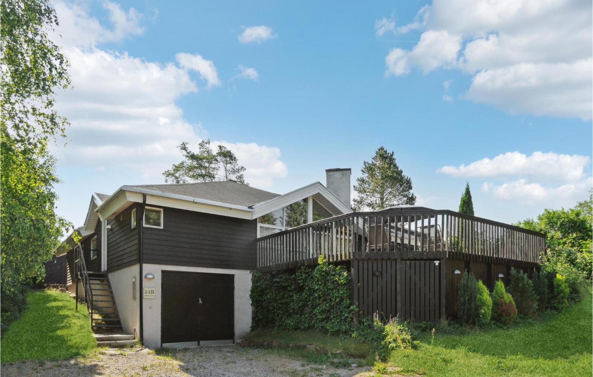 Awesome Home In Ebeltoft With 4 Bedrooms, Sauna And Indoor Swimming Pool Kültér fotó